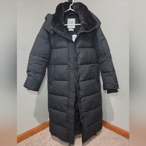 Abercrombie NWT Long Puffer Coat. Small Petite